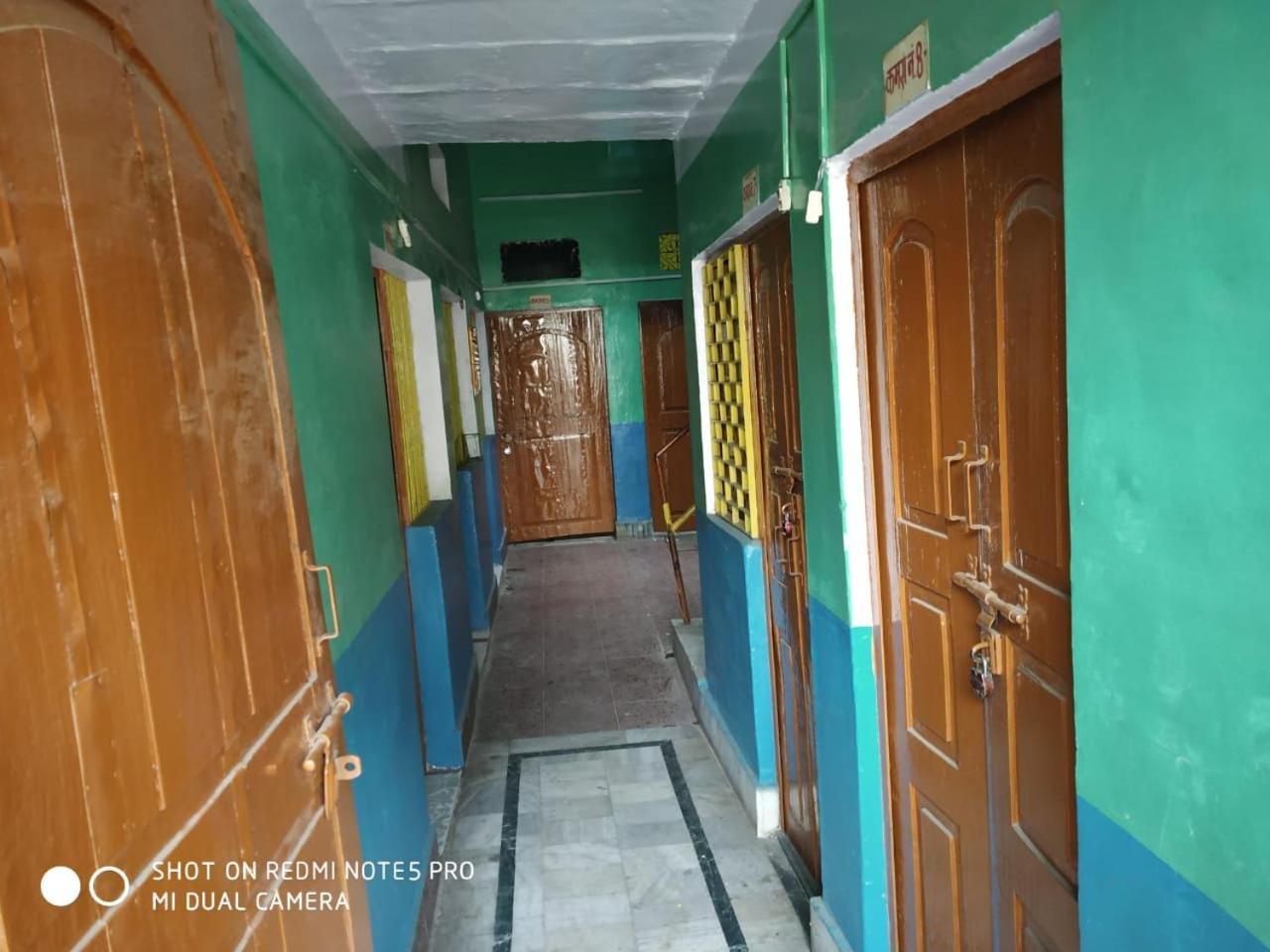 Yatri Niwas Hotel Varanasi